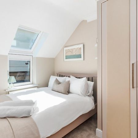 Apartamento Weybridge - 2 Bed - Parking Exterior foto