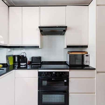 Apartamento Weybridge - 2 Bed - Parking Exterior foto